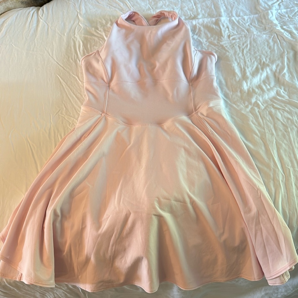 Lululemon dress size 6